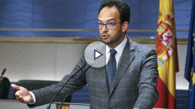 Hernando avisa a Rajoy de que forzará un debate sobre Bárcenas en cuanto el procesamiento del PP sea firme