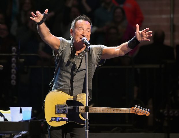 NEW YORK, NY - MARCH 28: Bruce Springsteen performs onstage at Madison Square Garden on March 28, 2016 in New York City. (Photo by Jamie McCarthy/Getty Images)