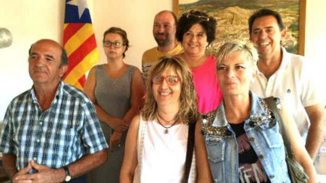 El pleno municipal del pueblo leridano de Castelló de Farfanya acaba a puñetazos