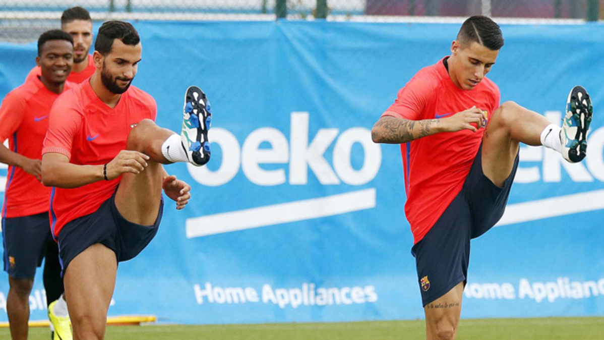 Montoya y Tello, ejercitándose en la ciudad deportiva del Barça.