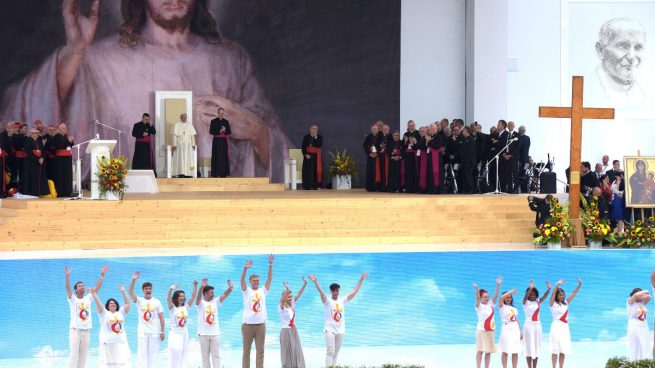 El Papa clausura la JMJ con una multitudinaria misa