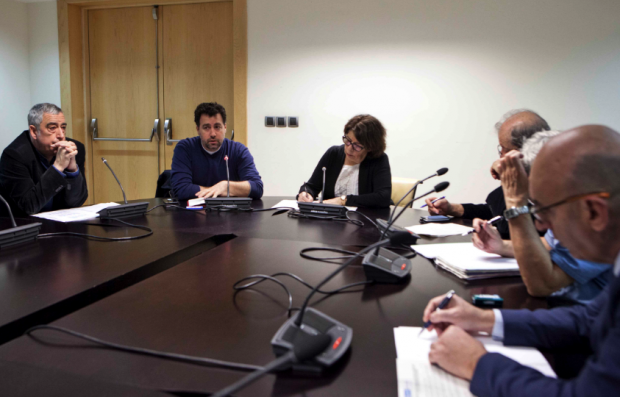 Mesa de trabajo con Inés Sabanés, Paco Pérez o Pedro del Cura. (Foto: Madrid)