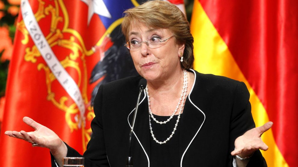 Michelle Bachelet en una rueda de prensa (Foto: AFP).