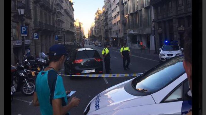 Falsa alarma en Barcelona por un coche mal aparcado en la Via Laietana