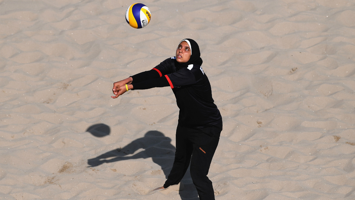 Doaa El Elghobashy, en un entrenamiento de la selección de Egipto. (AFP)