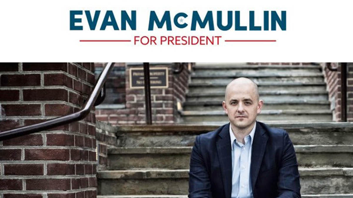 El cartel electoral del independiente Evan McMullin.