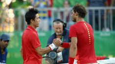 Nadal saluda a Nishikori tras su partido por el bronce. (Getty)