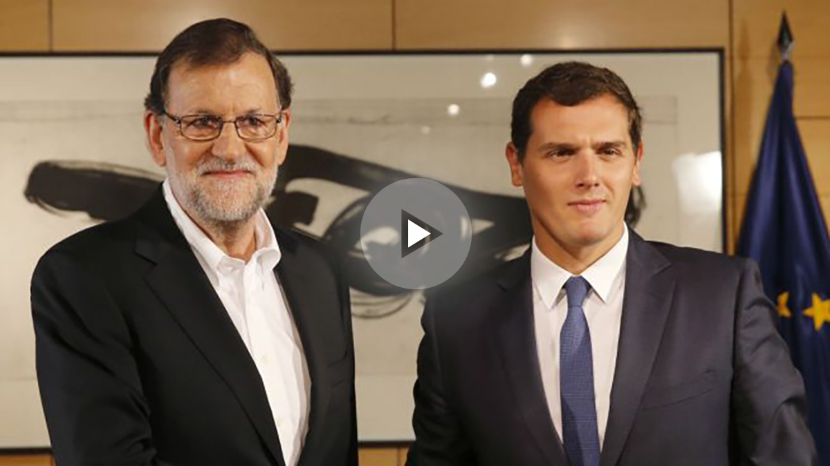El presidente del Gobierno en funciones, Maraino Rajoy y el líder de C’S, Albert Rivera.