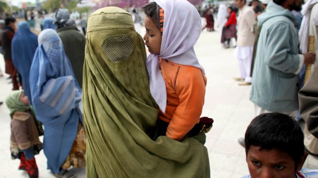 El ministro del Interior alemán pide una prohibición parcial del burka