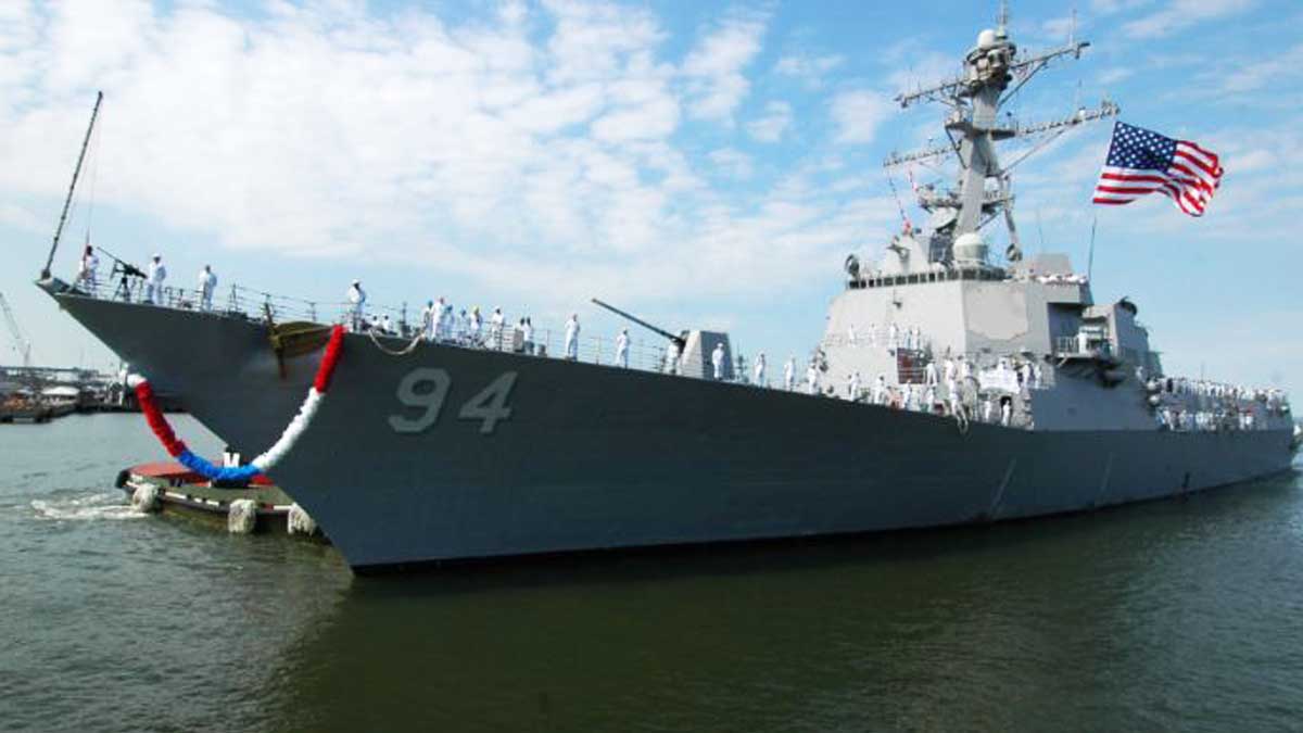 El buque de guerra estadounidense USS Nitze