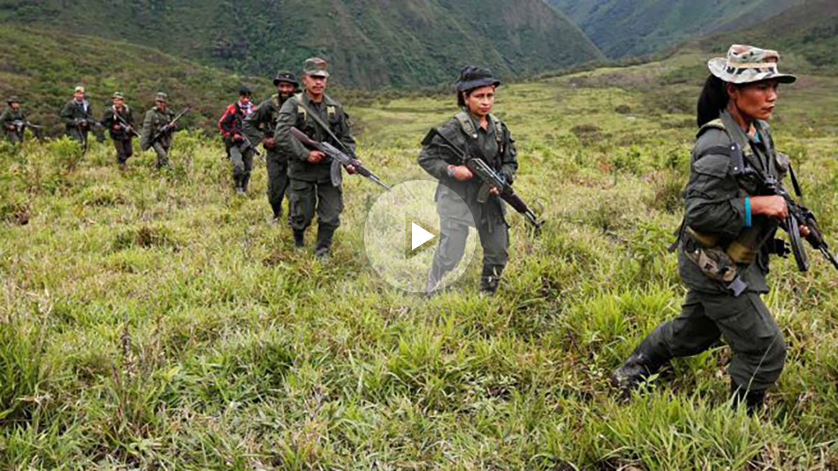 Miembros armados del Frente 51 de las FARC (Foto: Reuters)