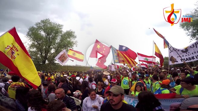 Miles de jóvenes se reunieron en Cracovia para ver al Papa Francisco (Marcos Rivera)