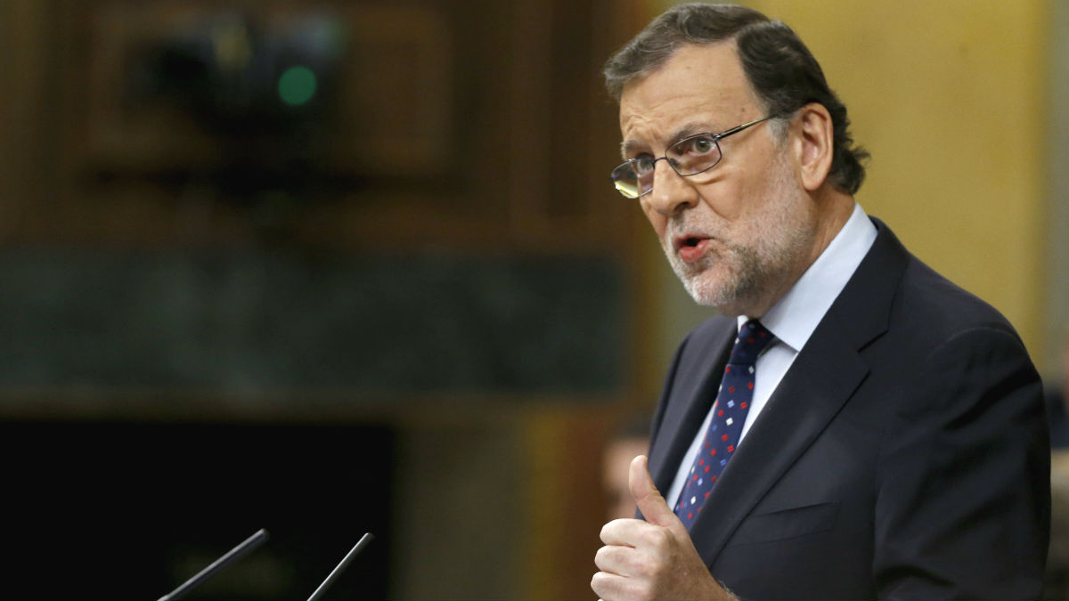 El presidente del Gobierno en funciones, Mariano Rajoy, durante su intervención en la tercera sesión del debate de su investidura, que se celebra en el Congreso de los Diputados (Foto: Efe)