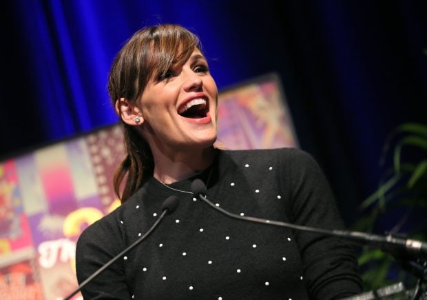 SANTA BARBARA, CA - FEBRUARY 06: Actress Jennifer Garner speaks at the 2015 Outstanding Performer of the Year Award at the 30th Santa Barbara International Film Festival at the Arlington Theatre on February 6, 2015 in Santa Barbara, California. (Photo by Mark Davis/Getty Images for The Santa Barbara International Film Festival / Dom Perignon)