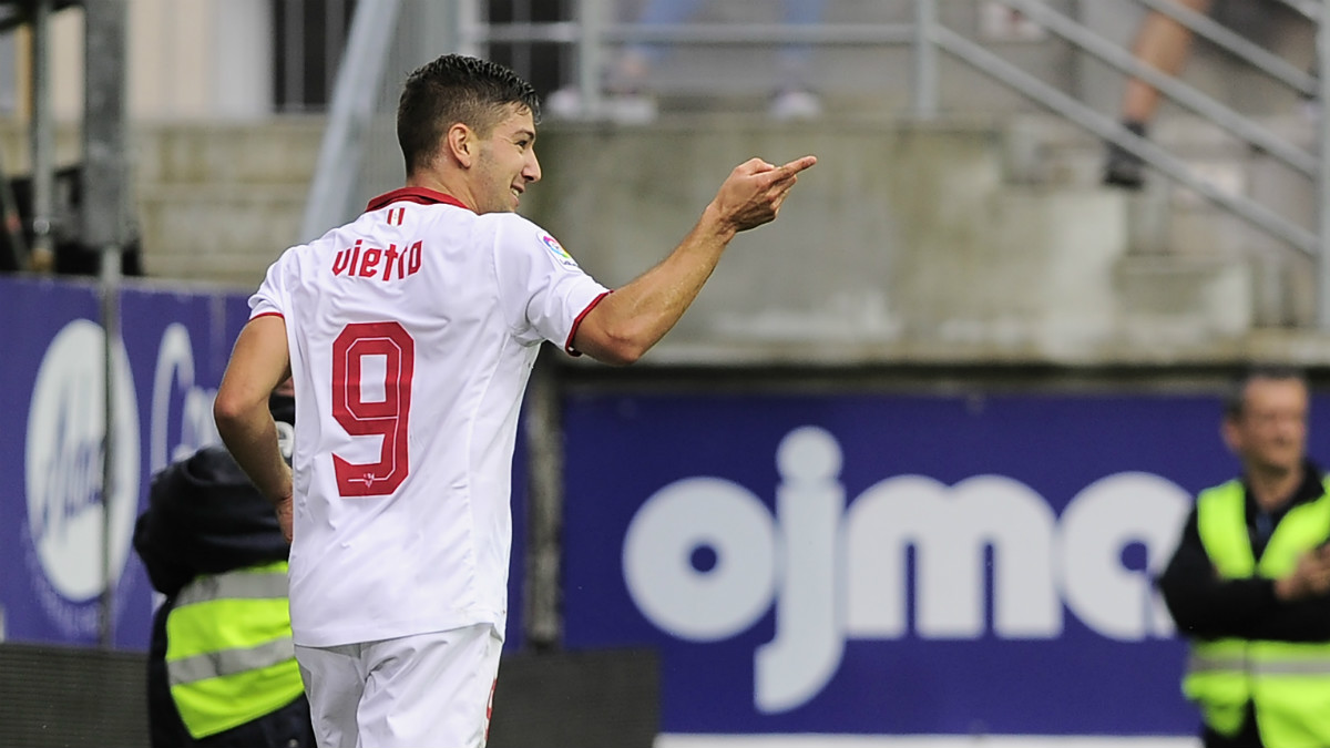 Vietto anotó el 1-0 del Sevilla en Ipurúa. (AFP)