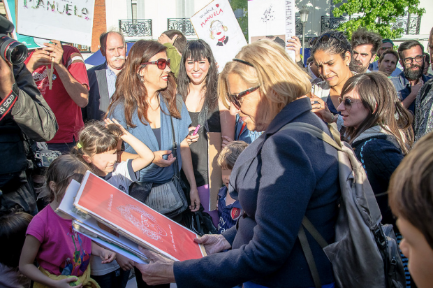 La exjueza Carmena en campaña. (Foto: AM)