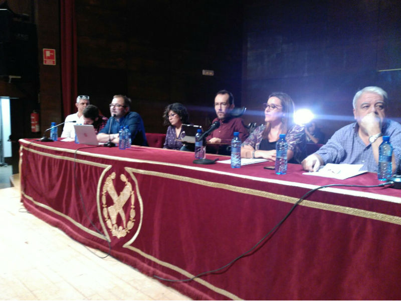 Pablo Echenique con el resto de miembros que impartirán clases en la Complutense. (Foto: Luz Sela)