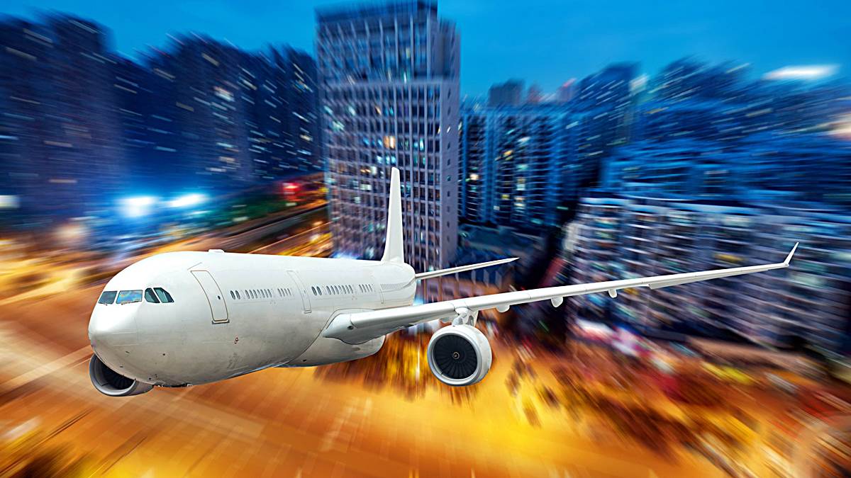 ¿A qué velocidad vuela un avión comercial?