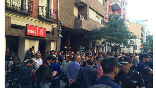 Sede del PSOE en la calle Ferraz, este sábado.