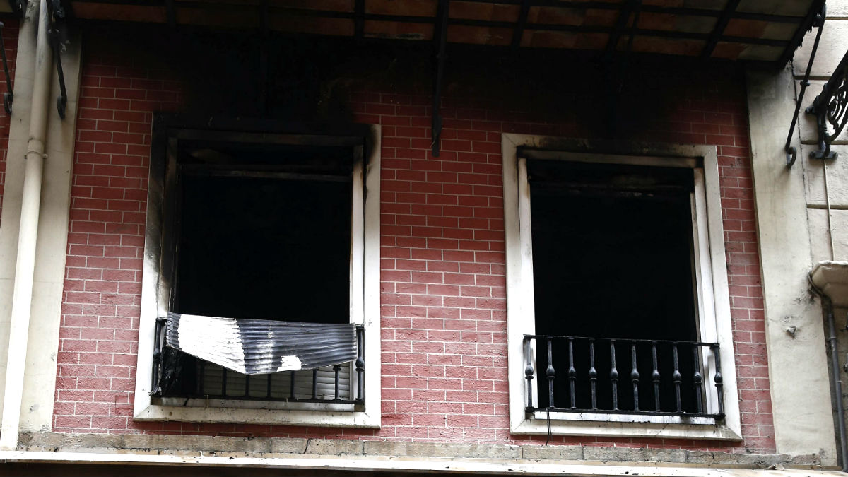 Imagen una vivienda incendiada (Foto: Efe).