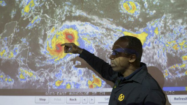 Cuba se enfrenta al huracán Matthew que ya se ha cobrado 15 víctimas mortales en América Latina