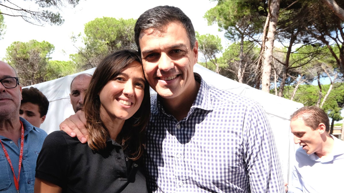 La viceprimera secretaria del PSC, Núria Parlon, junto al ex secretaria general del PSOE, Pedro Sánchez (Foto: PSC)