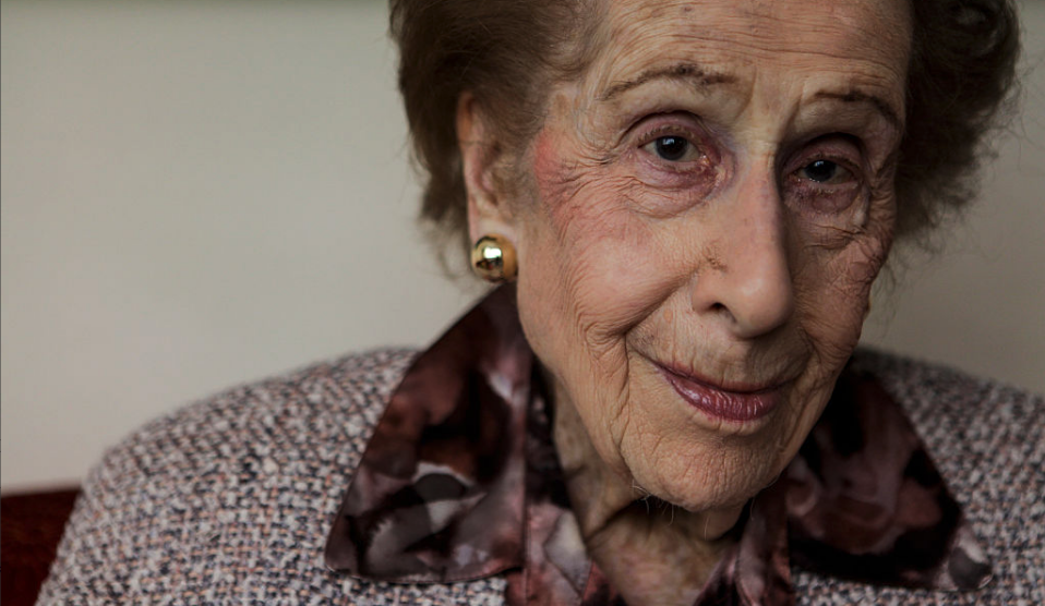 Irene Bergman, bróker más longeva de Wall Street en su casa de NY (Foto: Getty)