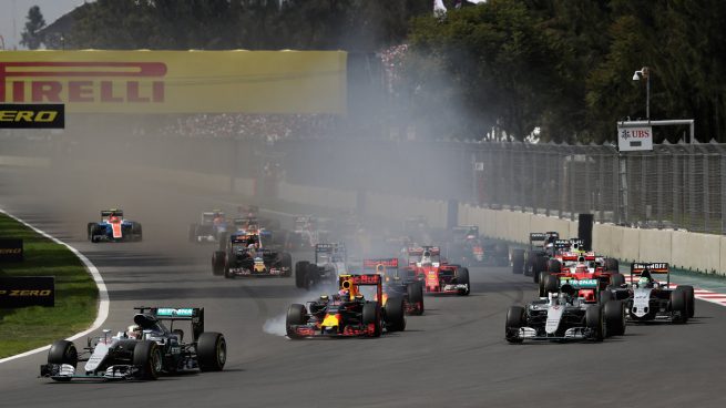 Lewis Hamilton se hizo con la victoria en el GP de México. Alonso y Sainz, fuera de los puntos (Getty)