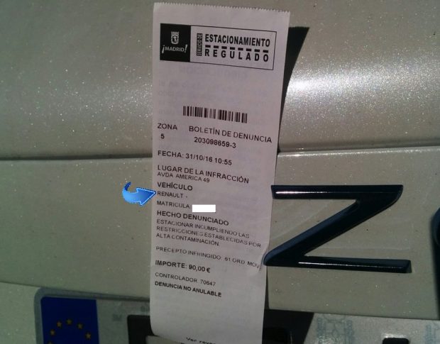 Detalle de la multa de 90 euros a un coche de cero emisiones. (Clic para ampliar)