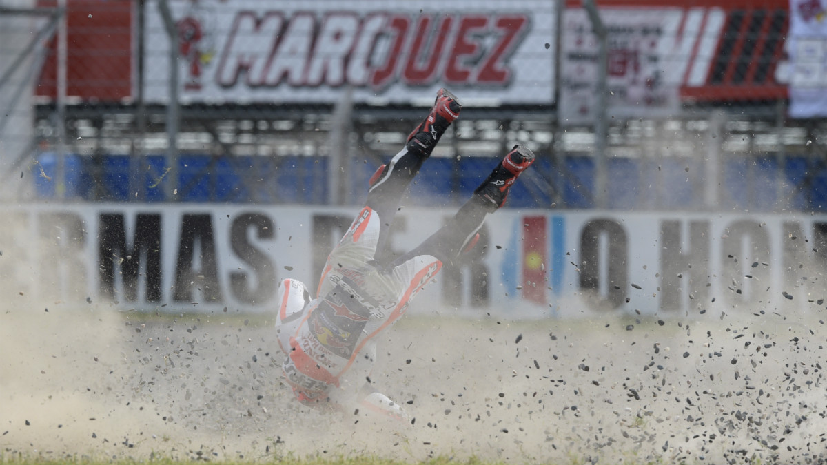 Marc Márquez sufre una caída. (AFP)