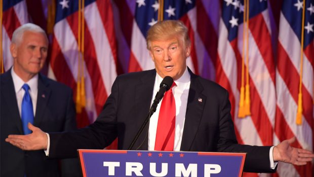 Donald Trump durante su primer discurso tras ganar las elecciones (Foto: AFP)