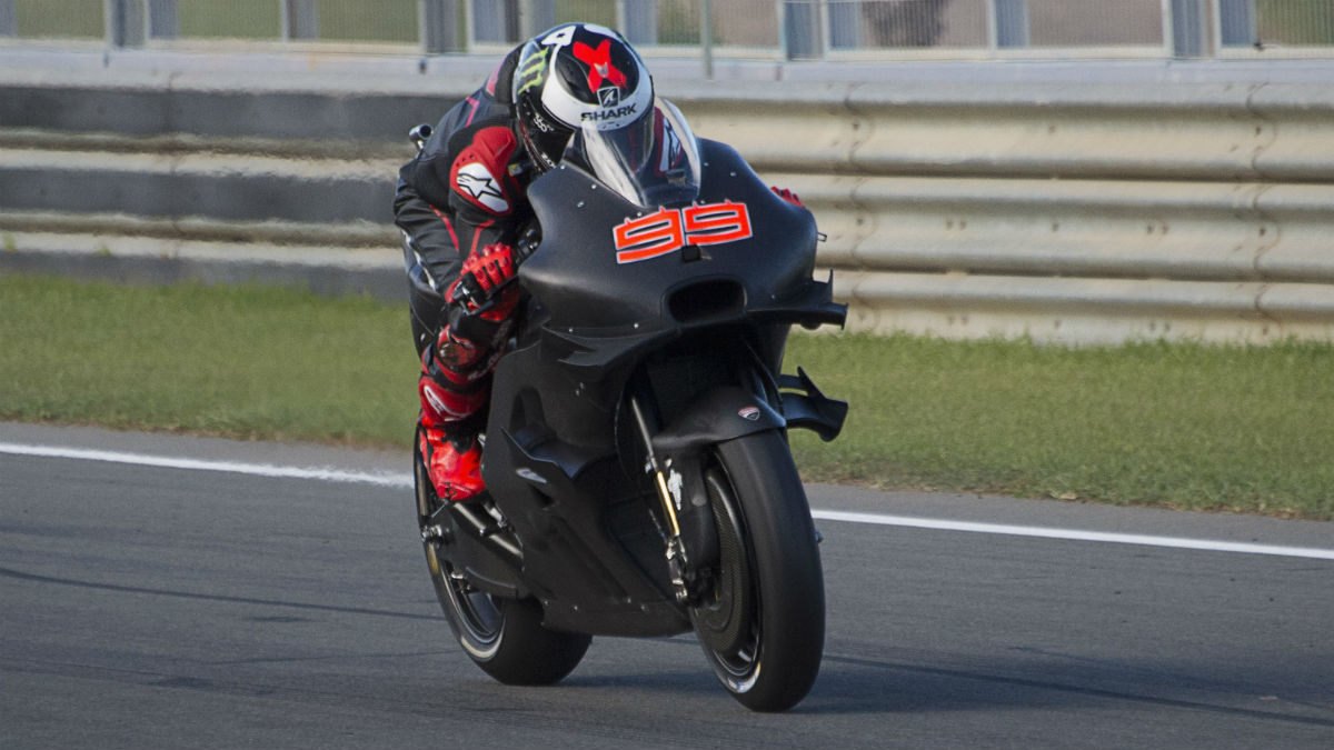 El debut de Jorge Lorenzo con Ducati ha sido uno de los platos fuertes de los primeros test de pretemporada de MotoGP. (Getty)