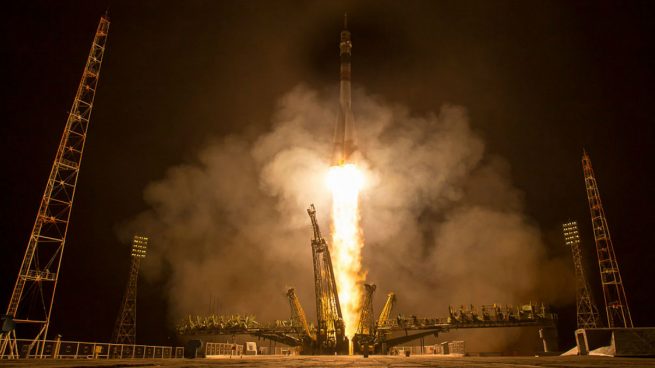 Una estadounidense, un francés y un ruso ya están camino de la Estación Espacial Internacional