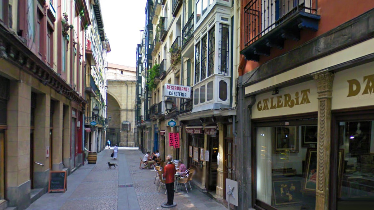 Vista de la calle Belosticalle, en el Casco Viejo de Bilbao.