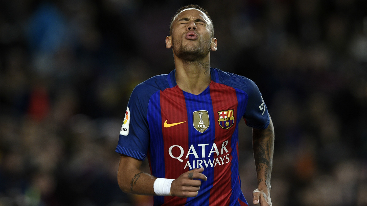Neymar durante un partido con el Barcelona. (AFP)