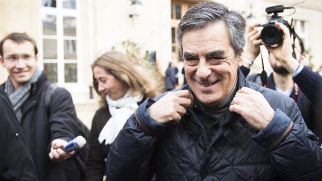 Fillon arrasa en las Primarias de la derecha francesa por delante de Juppé y Sarkozy se hunde