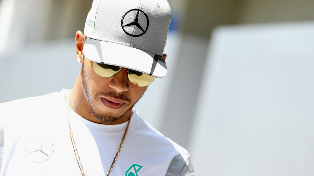 Lewis Hamilton no cree que Nico Rosberg vaya a intentar ninguna maniobra sucia contra él para cerrar el mundial. (Getty)