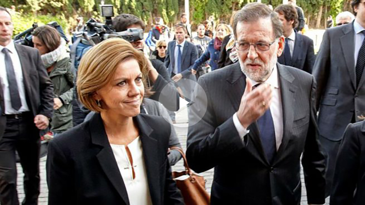 Maria Dolores de Cospedal acompañando al Presidente del Gobierno, MAriano Rajoy, a su llegada al tanatorio de Valencia, donde descansan los restos mortales de Rita Barberá. Foto: EFE