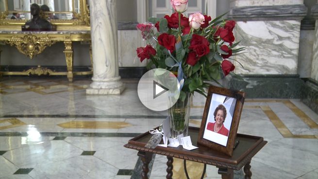 La sobrina de Barberá en el multitudinario funeral: «Los que te han abandonado han acabado contigo»