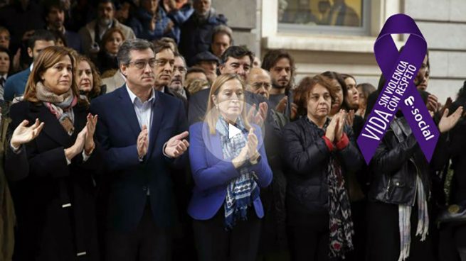 El Congreso guarda un minuto de silencio contra la violencia de género y en memoria de sus víctimas