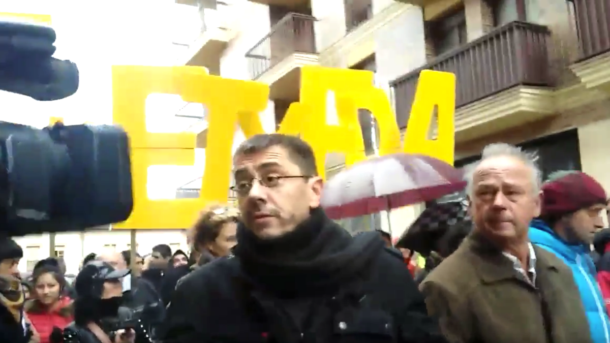 Juan Carlos Monedero en una de las manifestaciones en Alsasua en apoyo a los presos.