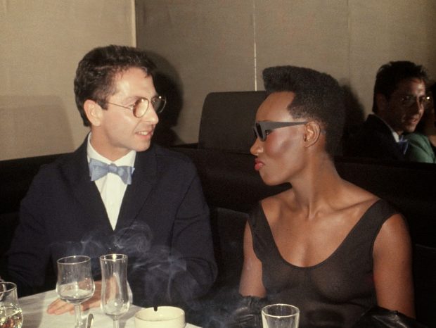 Carlos Martorell con la célebre Grace Jones.