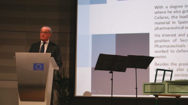 Carlos González Bosch, presidente de Cofares, recibe el Premio Aquieuropa en el Parlamento Europeo