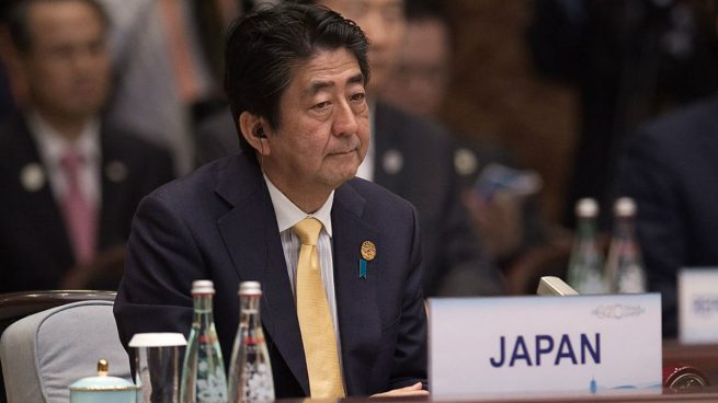 El primer ministro japonés Shinzo Abe visitará por primera vez Pearl Harbor