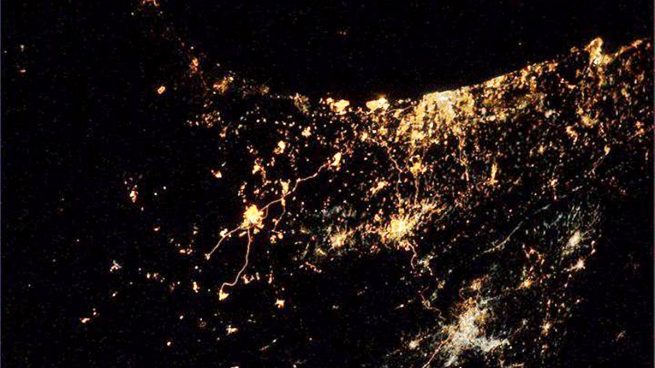 Así se ve la frontera de Gaza desde el espacio