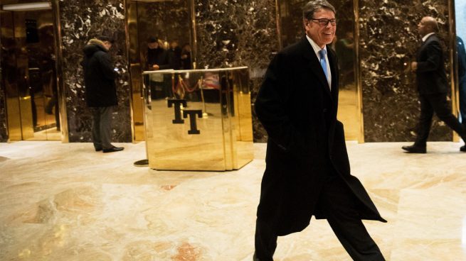 Trump designa al antiguo candidato republicano Rick Perry como secretario de Energía