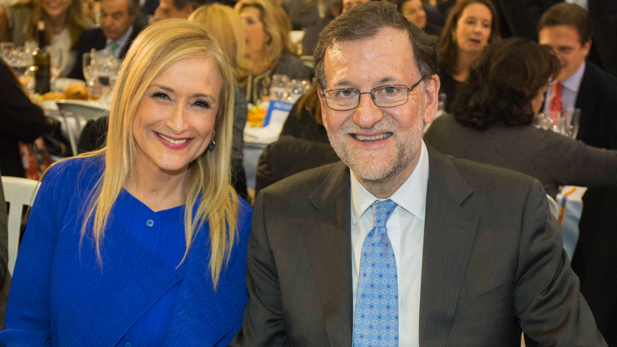 Mariano Rajoy y Cristina Cifuentes. (Foto: Alberto Cuéllar)
