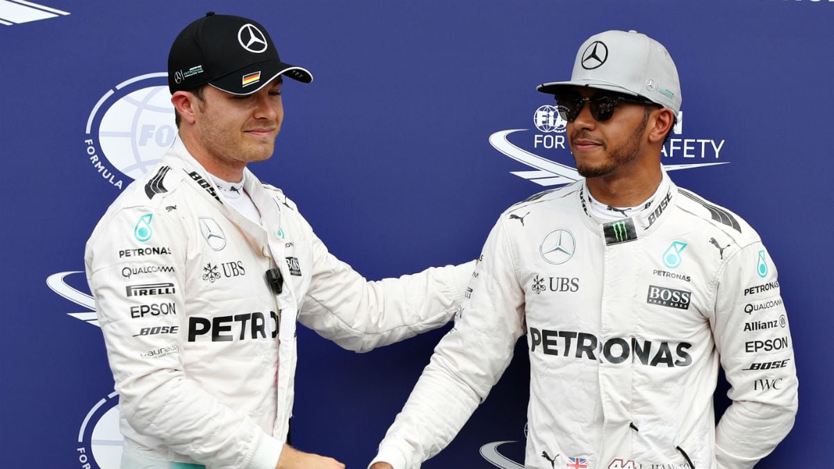 Nico Rosberg ha asegurado que Lewis Hamilton pilotó como una abuela en el Gran Premio de Abu Dhabi. (Getty)