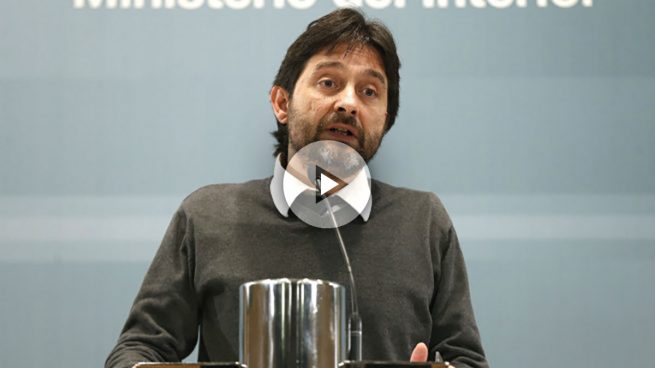Podemos llama «triunfalista» a Rajoy y denuncia que ha «recuperado las tijeras» gracias al PSOE