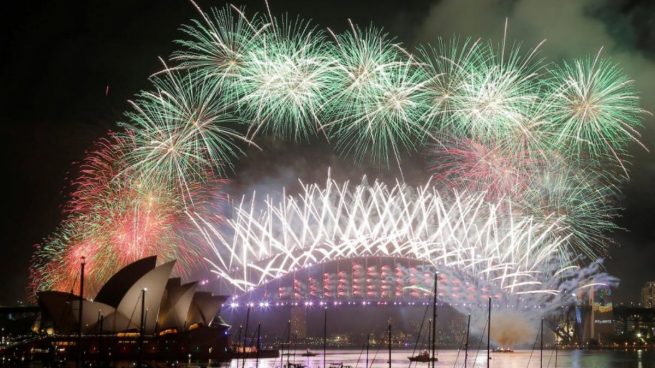 Ya es Año Nuevo en Sidney: los primeros en recibir el 2017